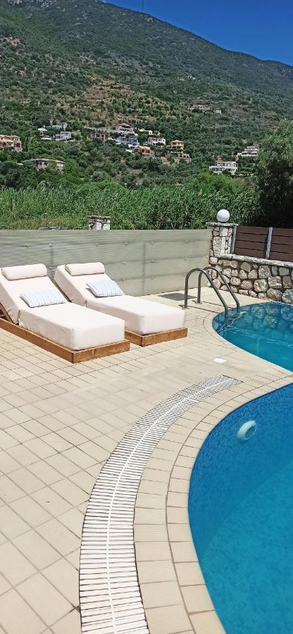 Santa Emelia Lejlighedshotel Vasilikí Eksteriør billede