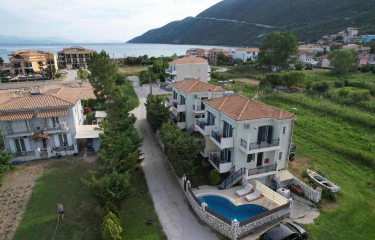 Santa Emelia Lejlighedshotel Vasilikí Eksteriør billede