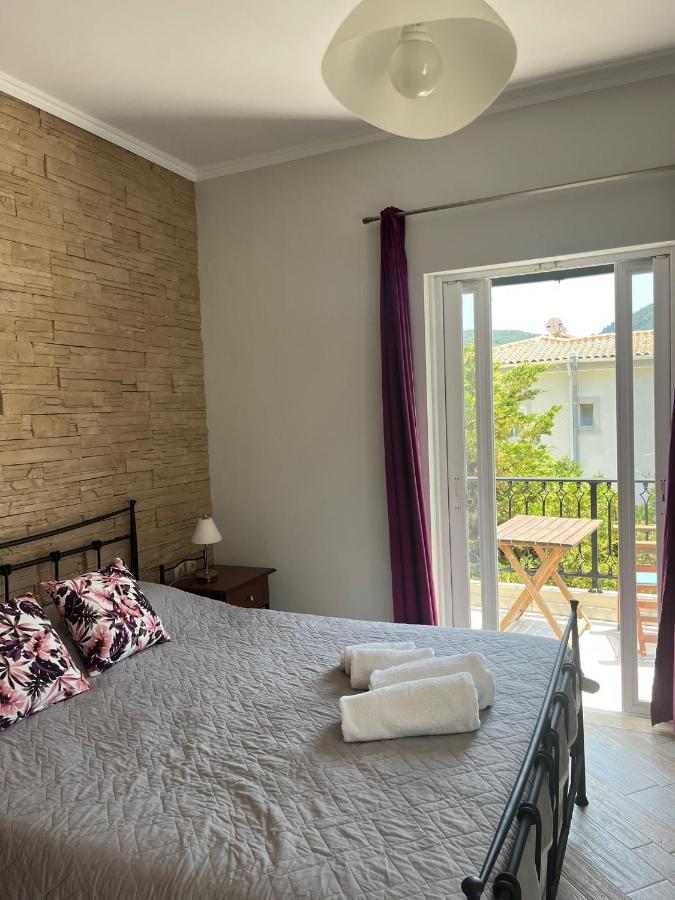 Santa Emelia Lejlighedshotel Vasilikí Eksteriør billede